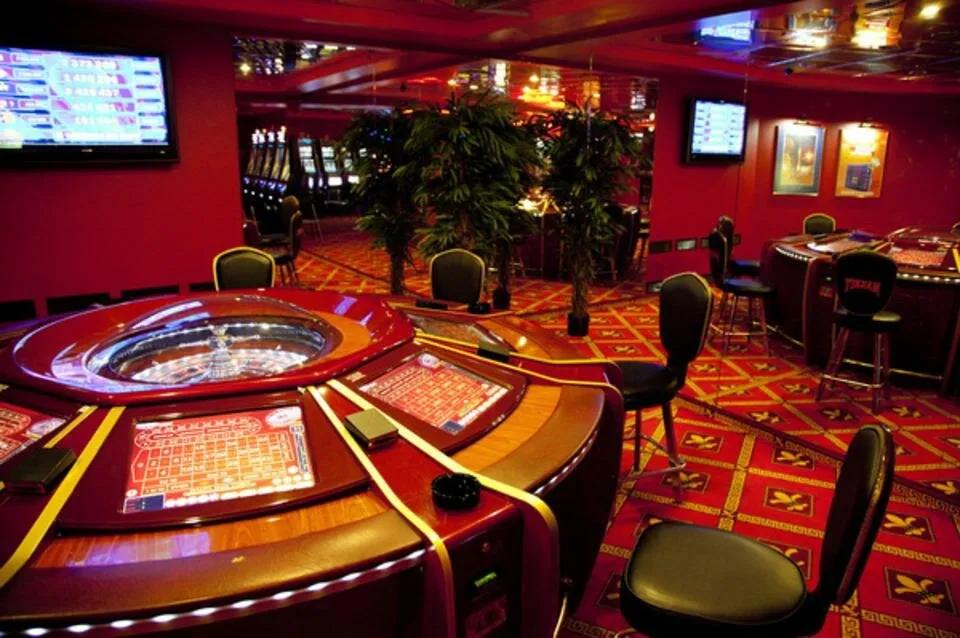 Maxbet пр-т Рокоссовского, д. 1 2